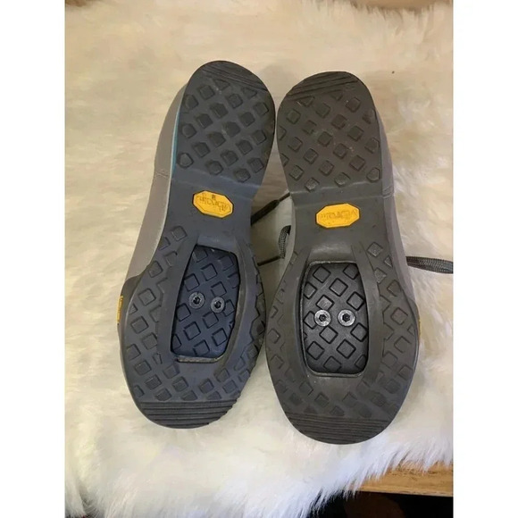 Giro Petra VR Womens 5 Vibram Cycling Shoes Titanium Grey Blue Lace Up Sport - Picture 7 of 8